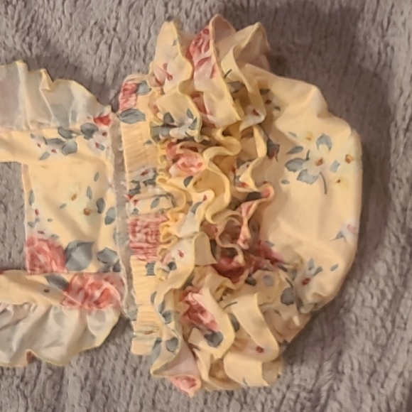 Marie Nicole size 6-12M romper - Picture 2 of 4